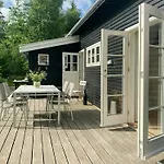 Cozy Summer House In With Historical Charm Feriehus