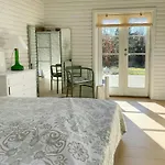 Cozy Summer House In With Historical Charm Feriehus *