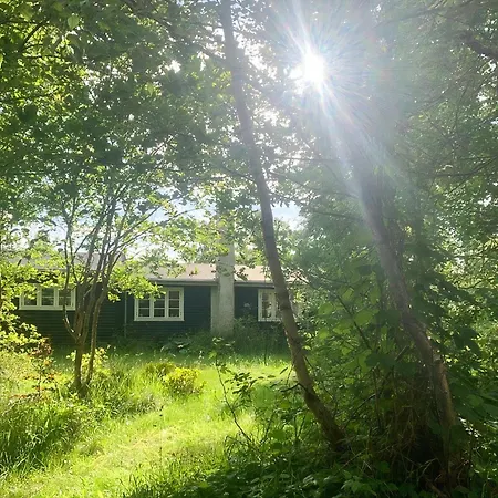 度假居 Cozy Summer House In With Historical Charm